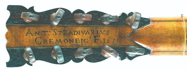 斯特拉迪瓦里制作的吉他 'Sabionari' 'Sabionari'琴頭